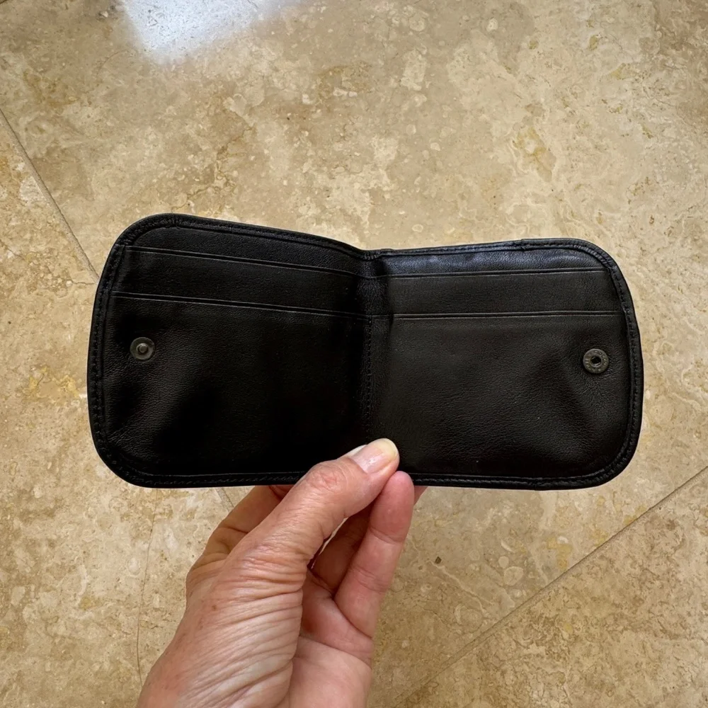 Tumi Taxi Wallet NWOT